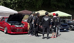 群がるのがお好きな86乗りさん
